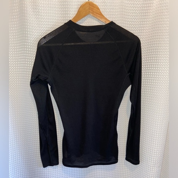 Women’s Patagonia Underwear base-layer black long sleeves V neck size medium - Picture 10 of 14